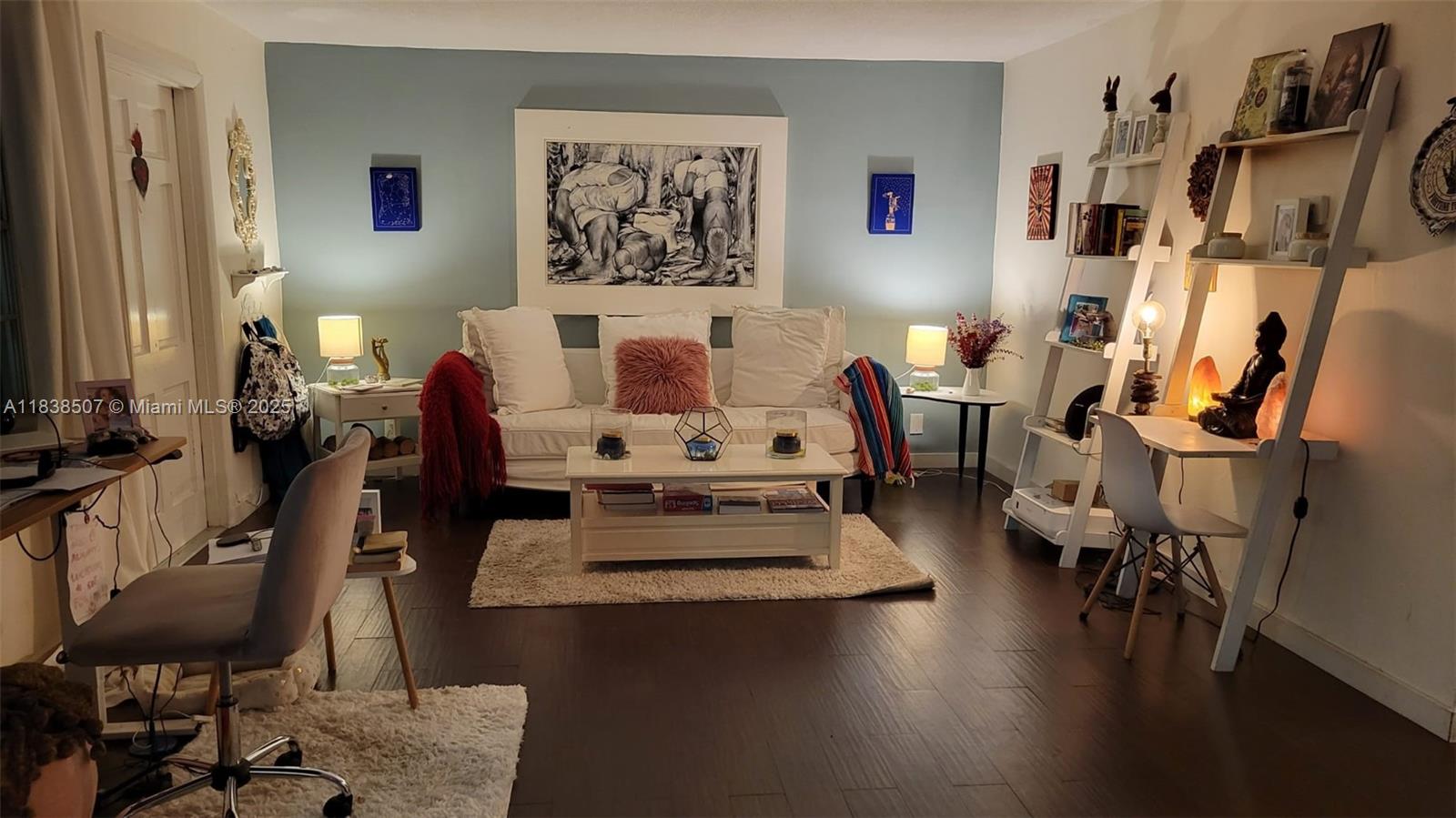 Eldorado Plaza West - фото