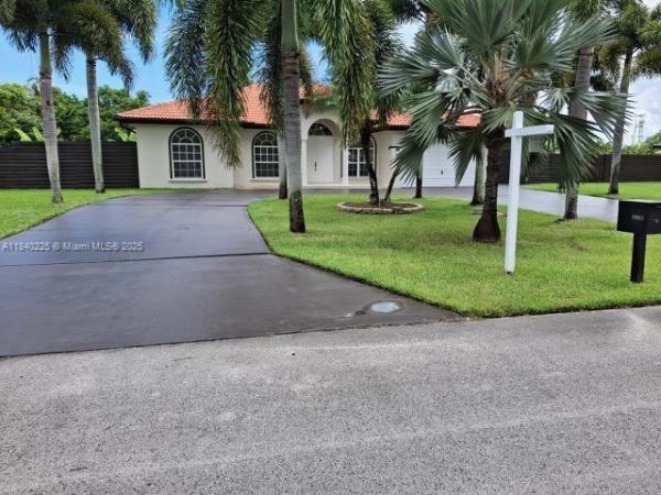 SOUTH KENDALL ESTATES