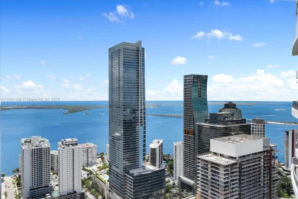 INFINITY AT BRICKELL