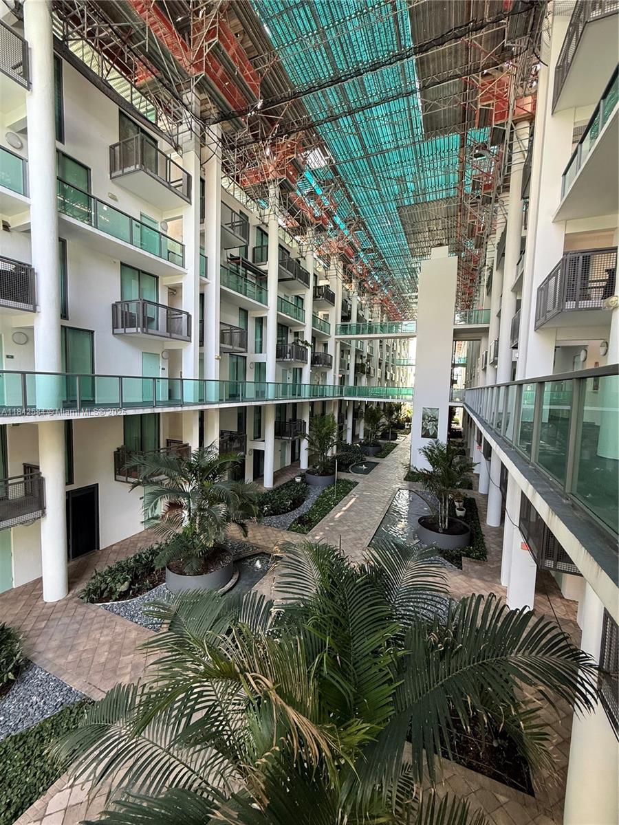 TERRA BEACHSIDE CONDO - фото