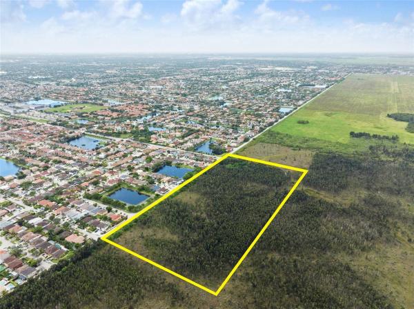 MIAMI EVERGLADE LAND COMP