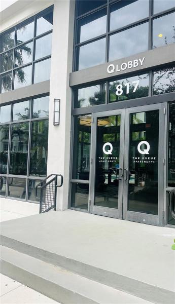 The Queue Apartments