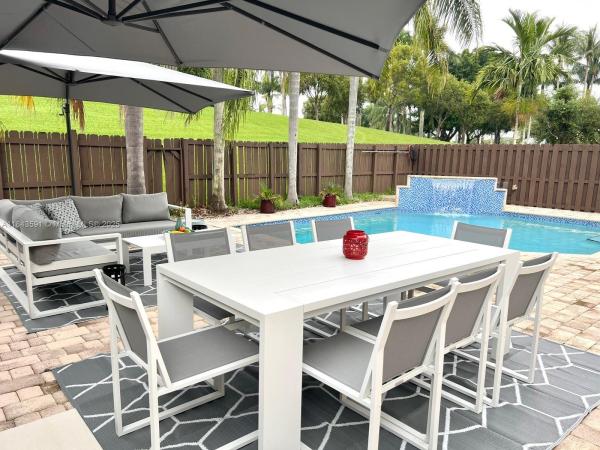 DORAL ISLES-ANTILLES