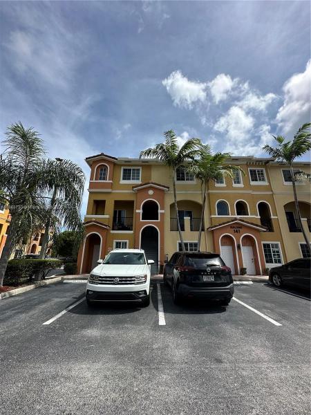 Highland Park Village