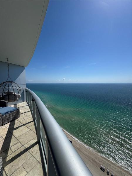 17001 COLLINS AVE #3005, SUNNY ISLES BEACH, FL 33160