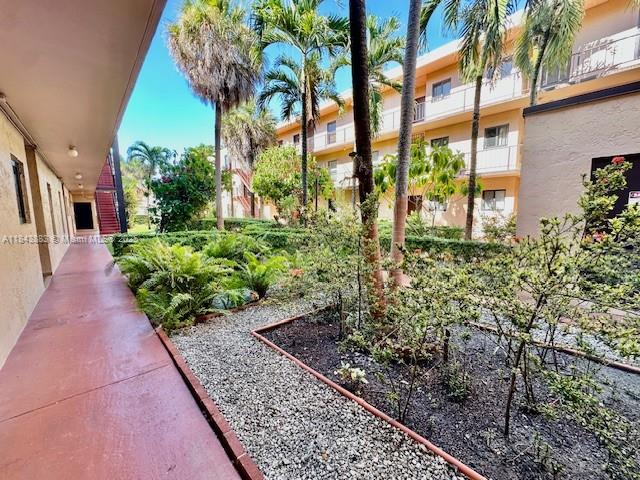 West Flagler Heritage II - фото