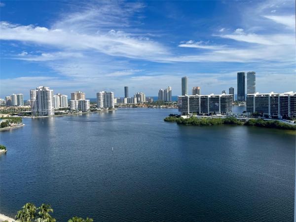 3301 NE 183RD ST #2208, AVENTURA, FL 33160