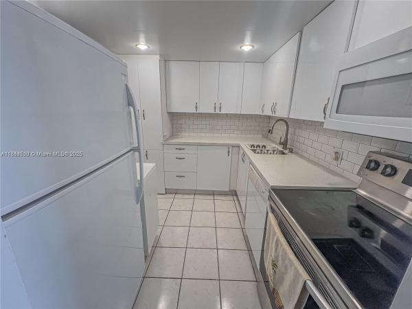 AVENTURA ELDORADO CONDO