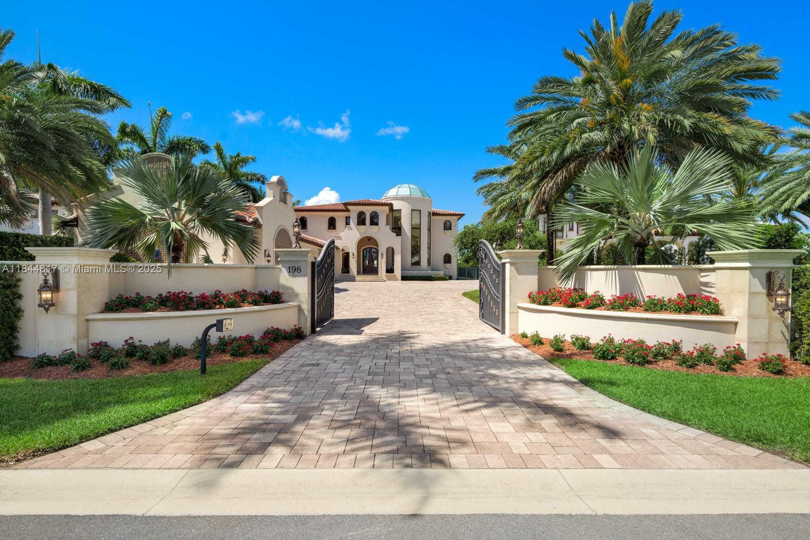 PALM ISLAND - фото