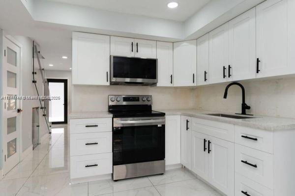 WESTLAND PARK TH CONDO PH