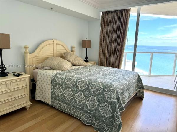 16699 COLLINS AVE #1504, SUNNY ISLES BEACH, FL 33160