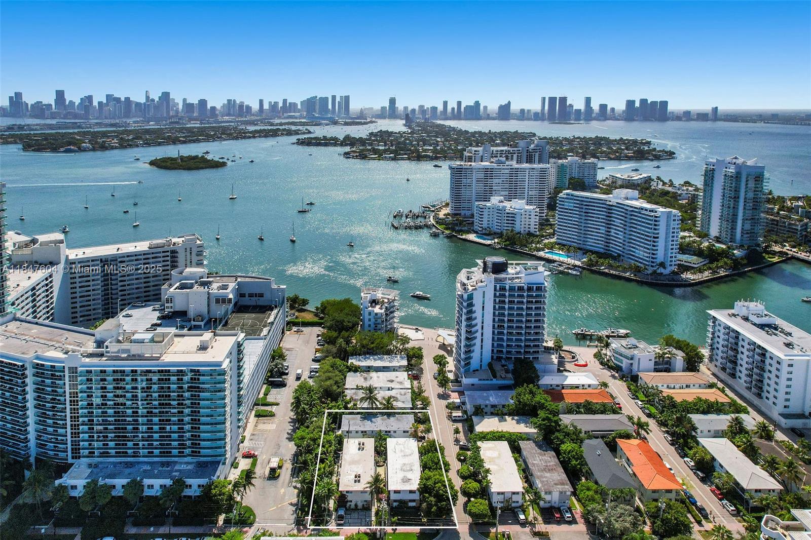 Income - фотография Income - фото