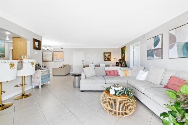 EMBASST TOWERS II INC COND