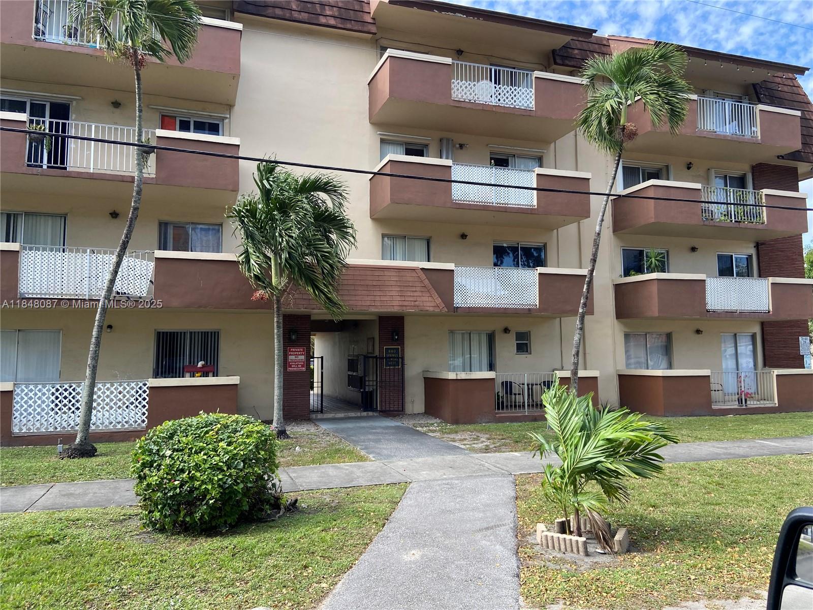 SPRINGS TOWERS - фото