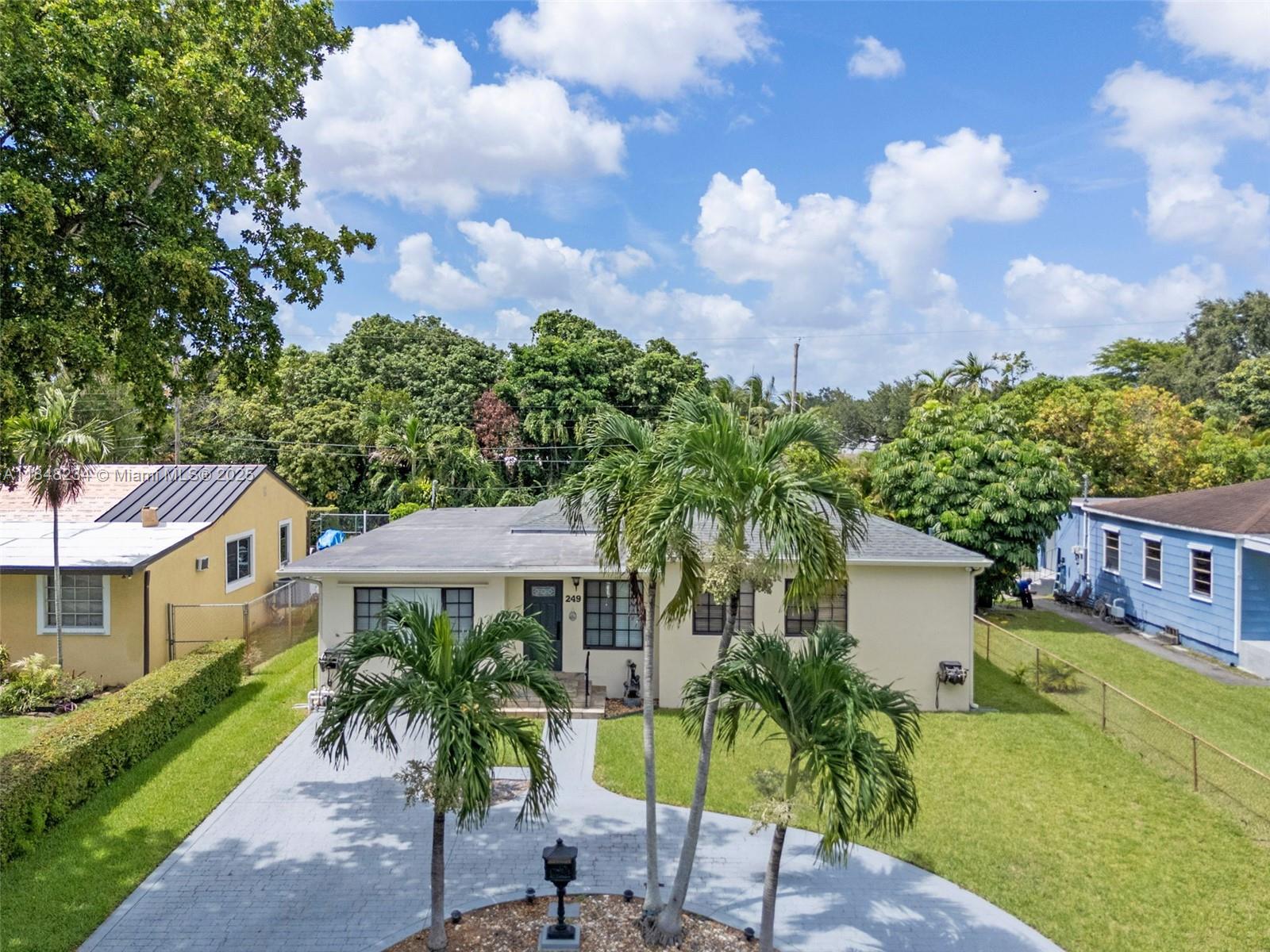 REV PL OF COUNTRY CLUB ES - фото