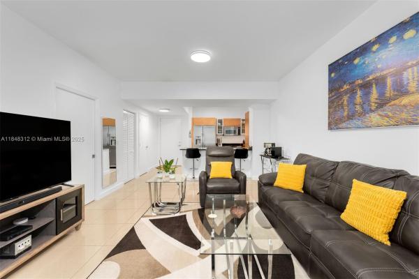 950 BRICKELL BAY DR #803, MIAMI, FL 33131