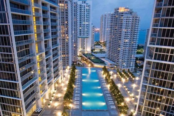 ICONBRICKELL CONDO NO 1