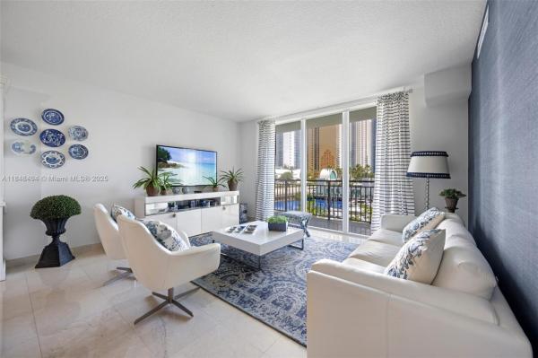 150 SUNNY ISLES BLVD #TH301, SUNNY ISLES BEACH, FL 33160