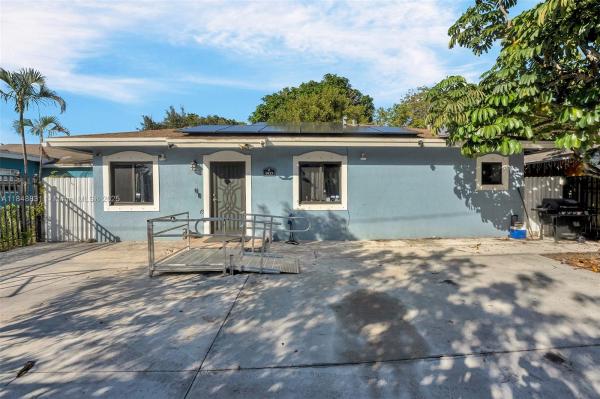 EVERGLADES AVE HEIGHTS AD