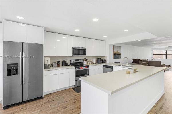 Sunrise Lakes Phase IV