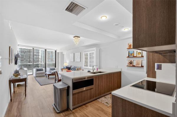 801 S MIAMI AVE #2802, MIAMI, FL 33130