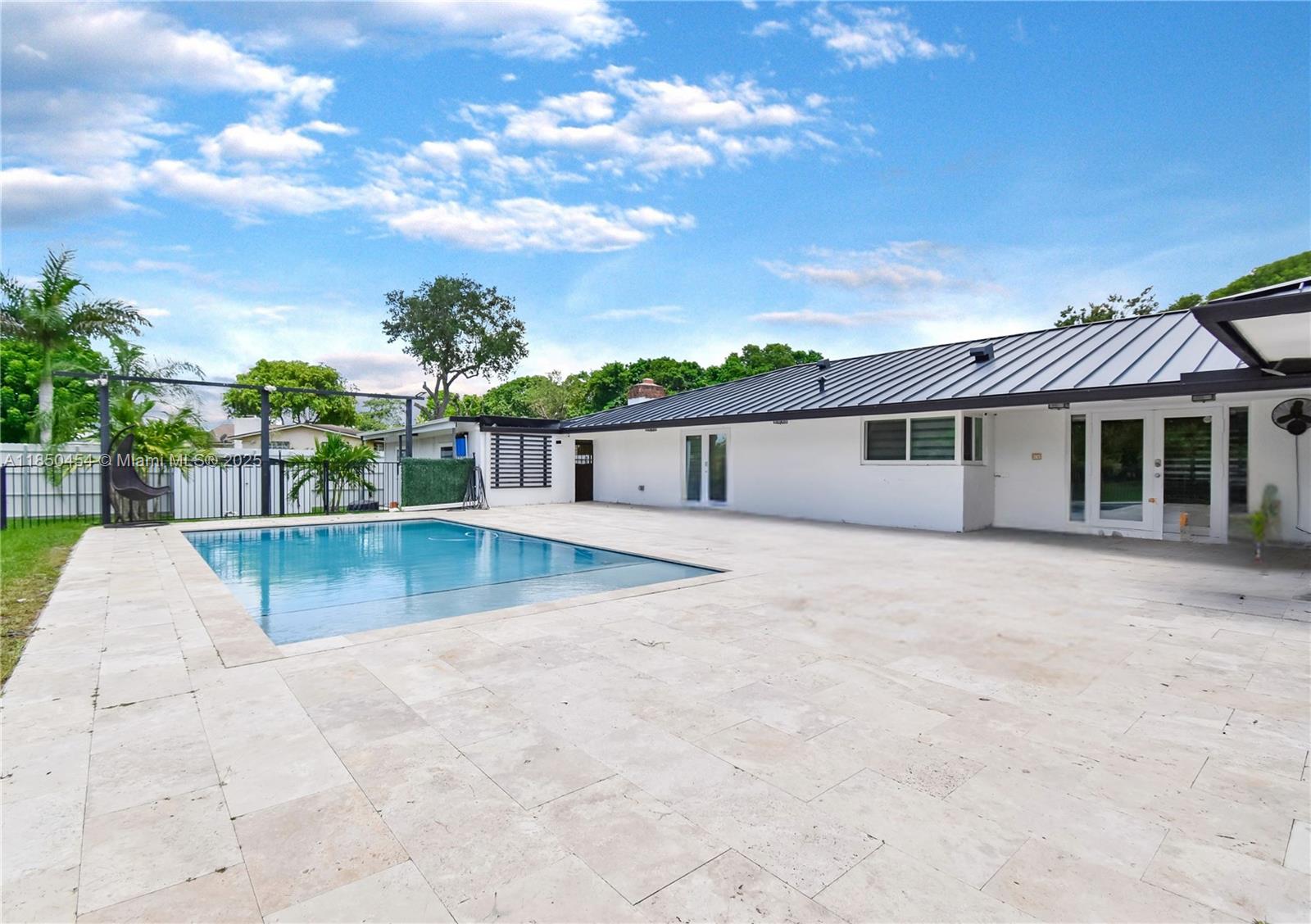 Rolling Oaks - фото