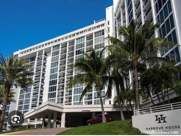10275 COLLINS AVE #808, BAL HARBOUR, FL 33154