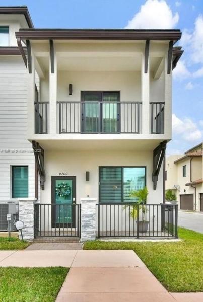 DOWNTOWN DORAL SOUTH PHAS