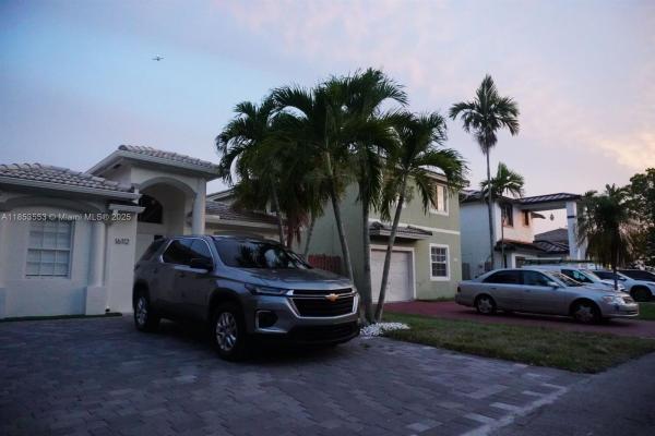 CHRISTINA AT THE HAMMOCKS