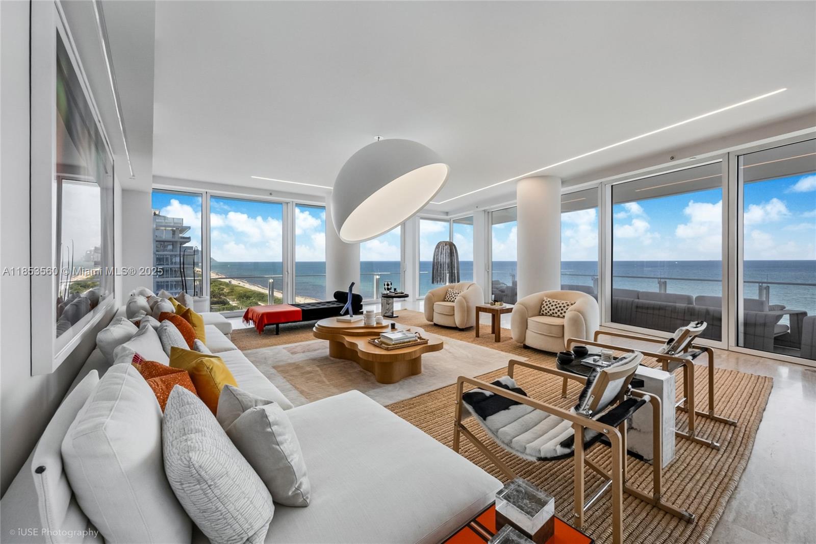 THE SURF CLUB - фото