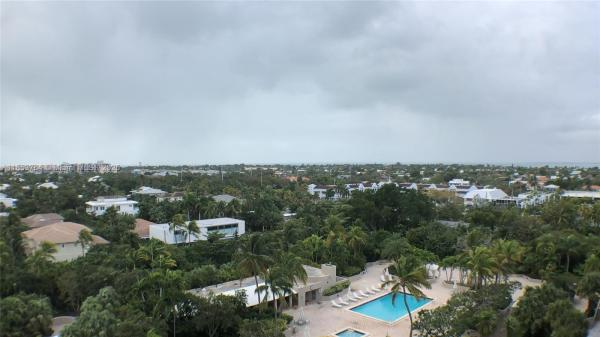 THE EMERALDBAY @ KEY COLO