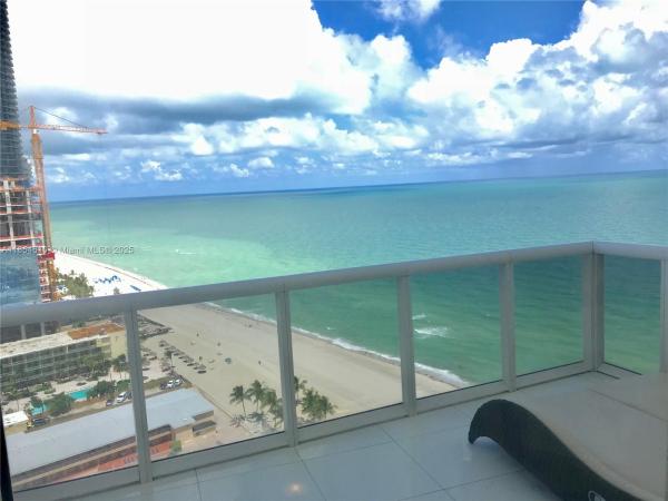 18201 COLLINS AVE #3302, SUNNY ISLES BEACH, FL 33160