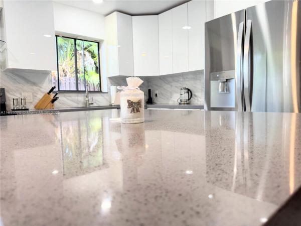 SKY LAKE VILLAS FIRST ADD