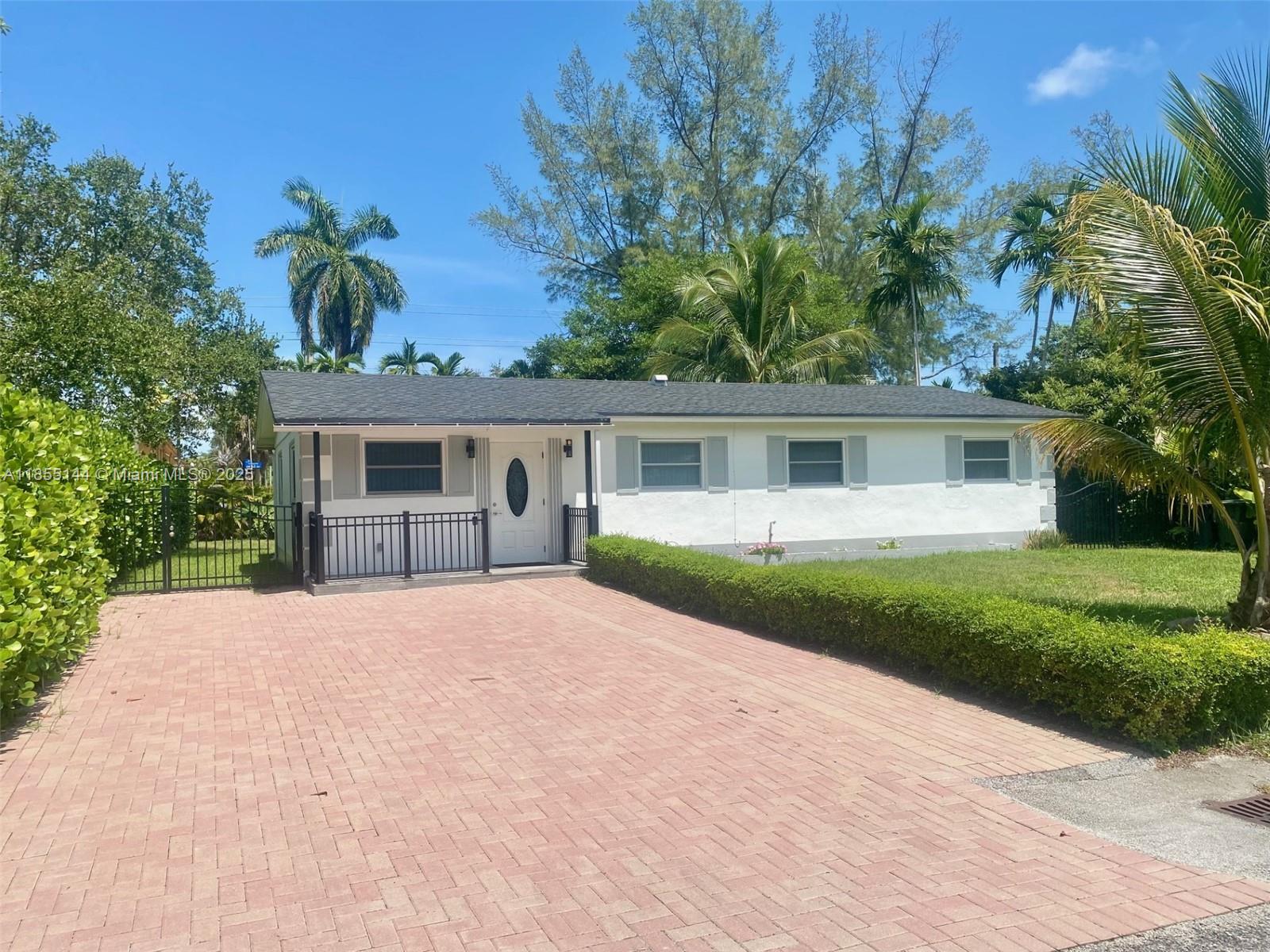 TWIN LAKE MANOR SUB - фото