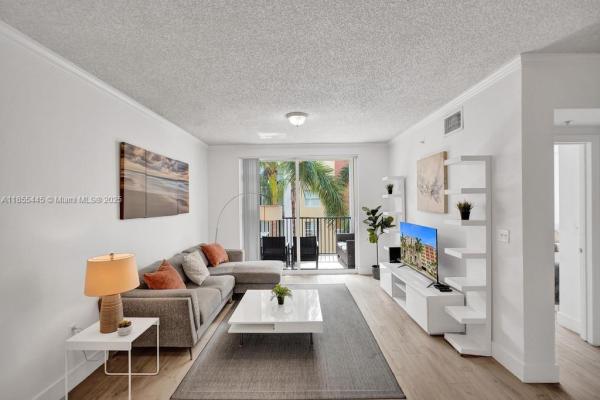 17100 N BAY RD #1511, SUNNY ISLES BEACH, FL 33160