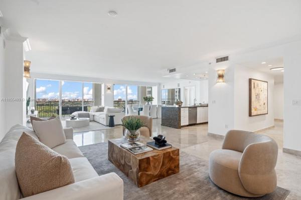 RITZ CARLTON COCONUT GROV