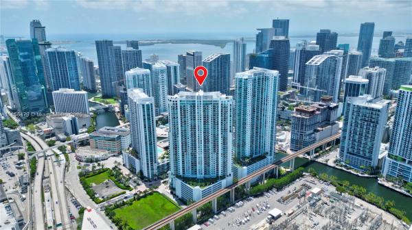 90 SW 3RD ST #PH-10, MIAMI, FL 33130