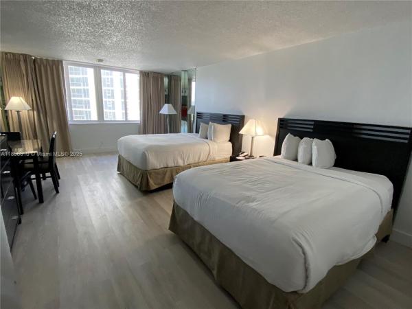 19201 COLLINS AVE #522, SUNNY ISLES BEACH, FL 33160