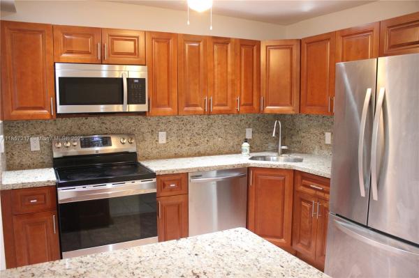 SURFSIDE VILLAS CONDO