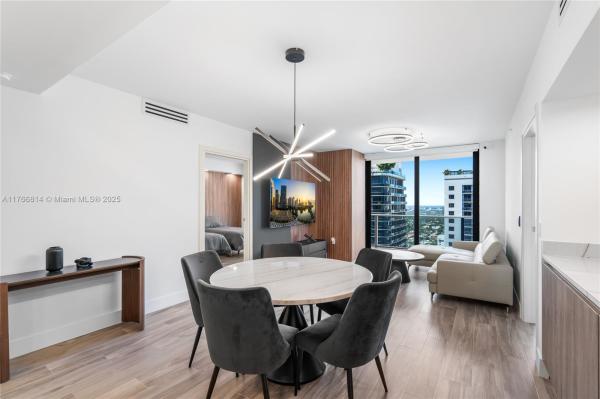 801 S MIAMI AVE #4410, MIAMI, FL 33130