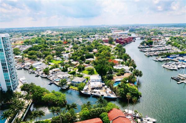 TERRAZAS RIVERPARK VILLAG