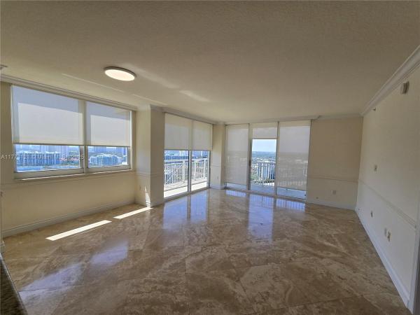 19501 W COUNTRY CLUB DR #2508, AVENTURA, FL 33180