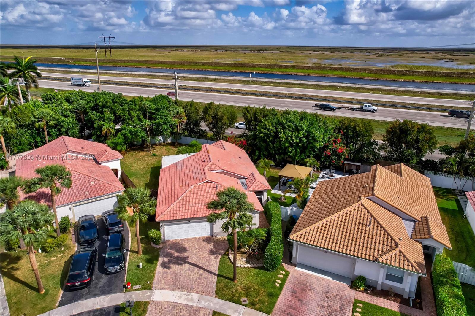 BONAVENTURE - фото