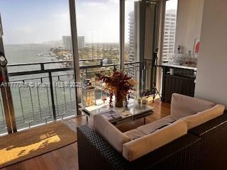 Jockey Club - фото