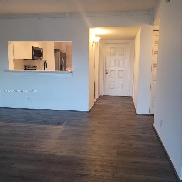 CONDO 9 OF SABAL PALM CON