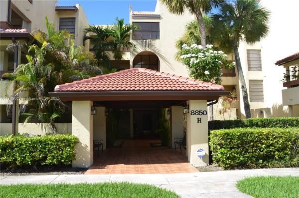 KENLAND BEND NORTH CONDO