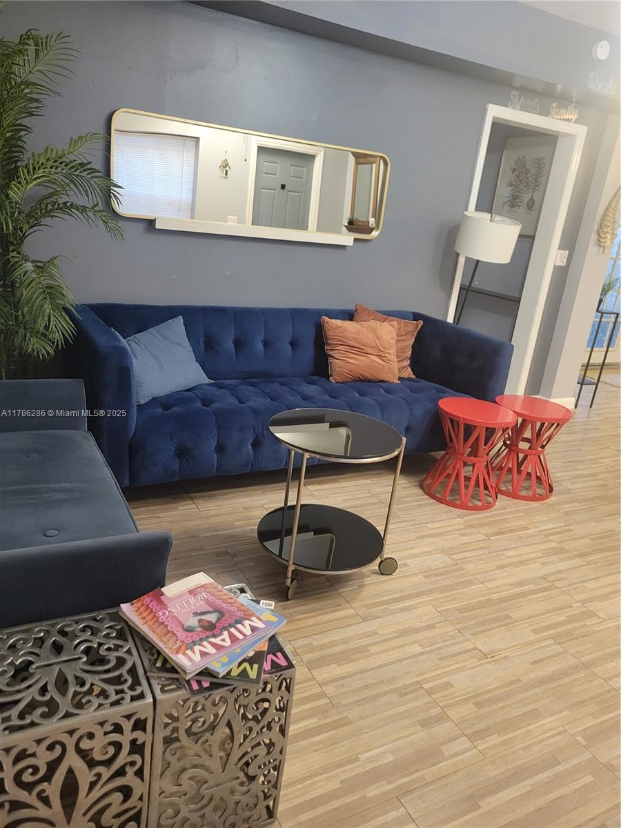 C GAB COUNTRY CLUB SEC 6 - фото