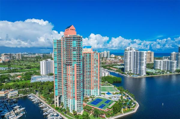 3370 HIDDEN BAY DR #313, AVENTURA, FL 33180