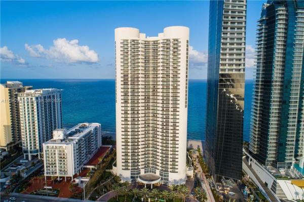 17201 COLLINS AVE #1704, SUNNY ISLES BEACH, FL 33160