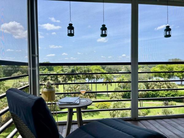 PARK PLACE CONDOMINIUM